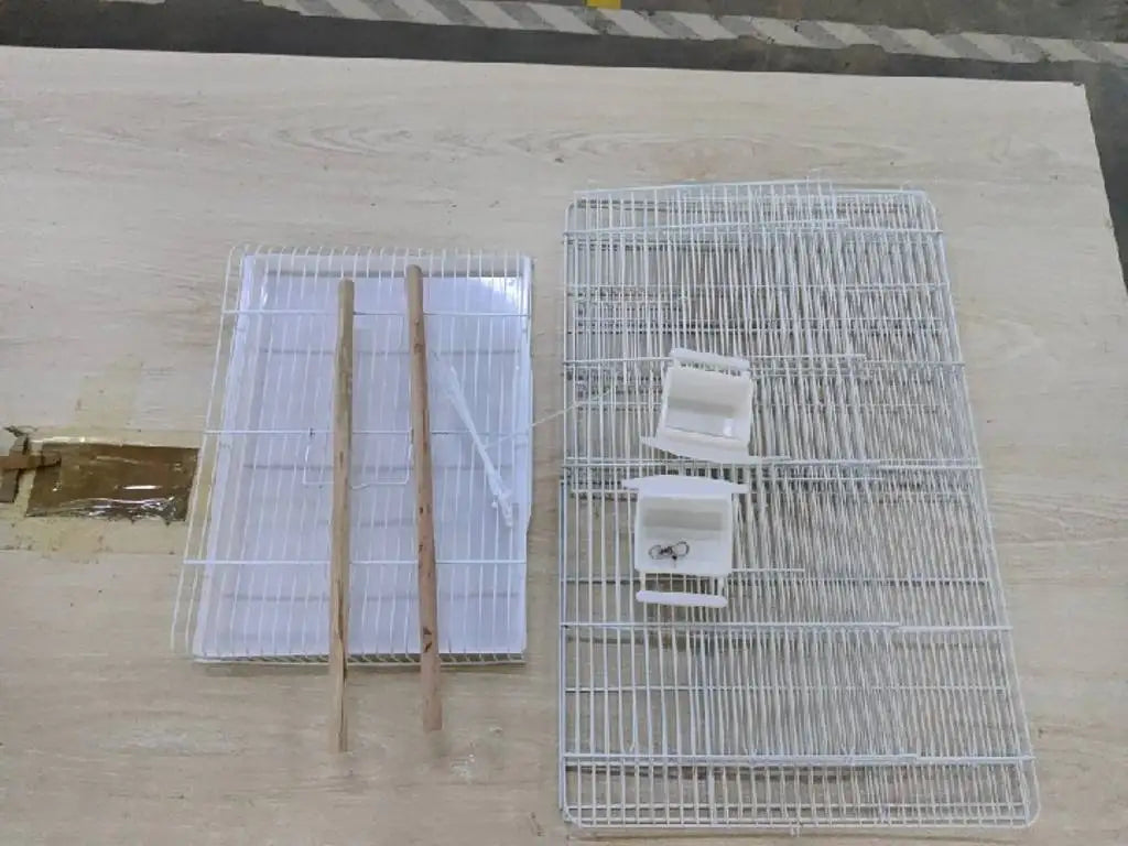 40x30cm Household Birdcage Metal Bird Cage Birds Breeding Cage With Bottom Removable Tray For Indoor Outdoor Home Bird Feeding